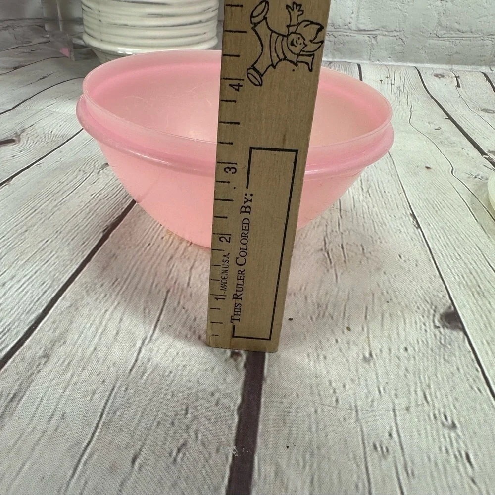 Tupperware good used